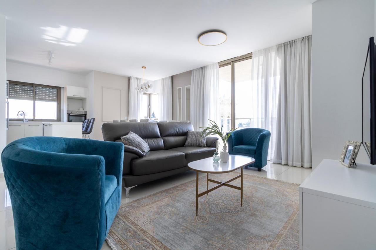 Luxury Three-Bedroom/Terrace Over Old City View 耶路撒冷 外观 照片